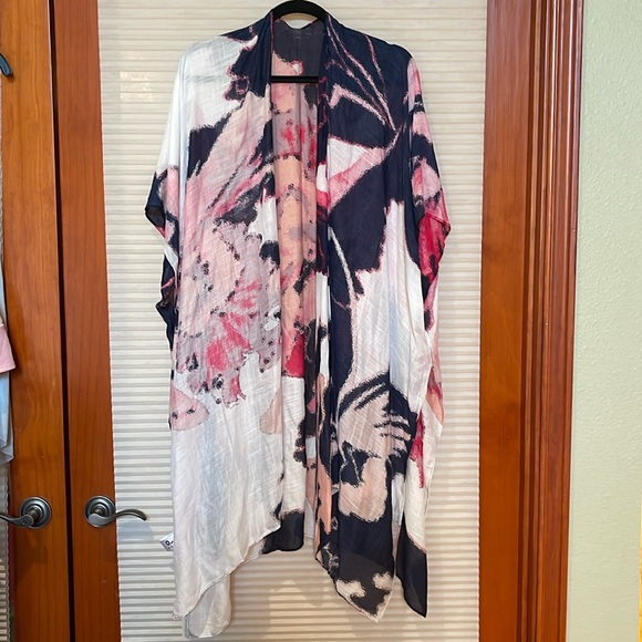 Kimono NWT beautiful blue and pink design - Picture 6 of 16